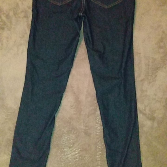 Jeans - Picture 7 of 7